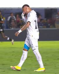 NJRPH 🇧🇷 | FC Neymar Jr | 🚨 | Neymar foi substituído, sentiu à posterior  da coxa esquerda. #neymarjr #neymar | Instagram